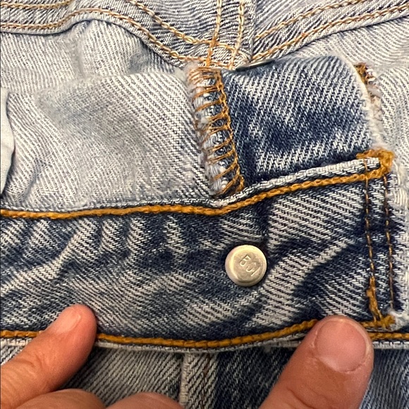 VINTAGE 90s LEVI’S 501 BUTTON FLY STRAIGHT LEG BROKEN-IN JEANS USA 100% COTTON - Picture 6 of 16